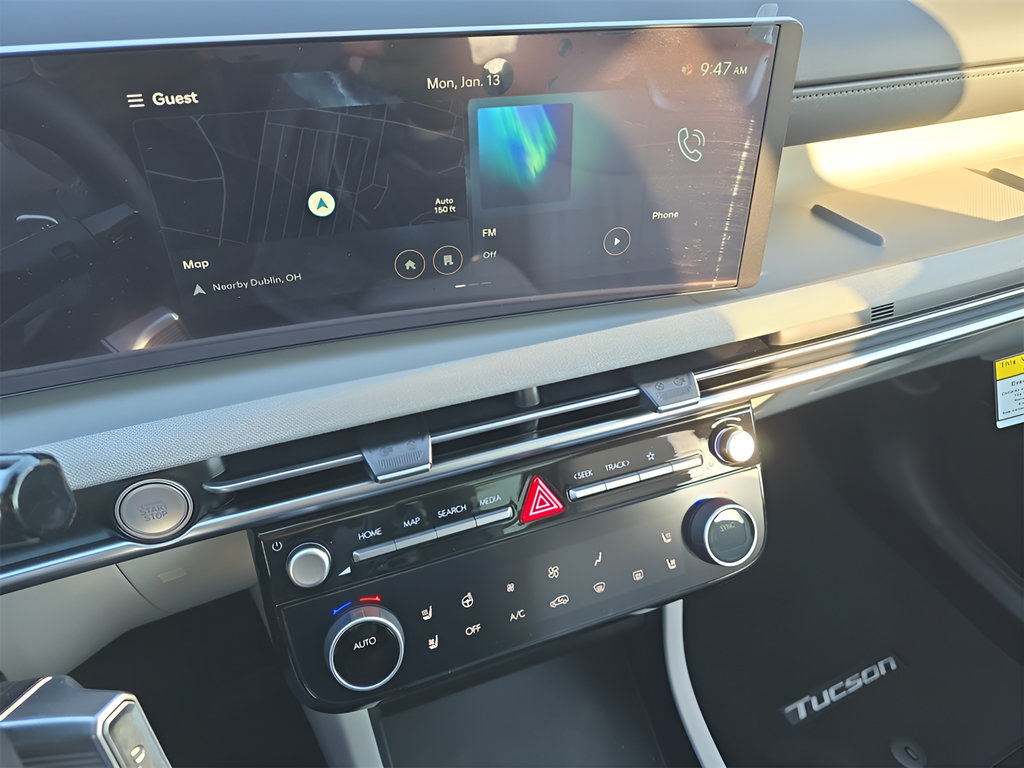 Certified 2025 Hyundai Tucson Limited FWD image 24