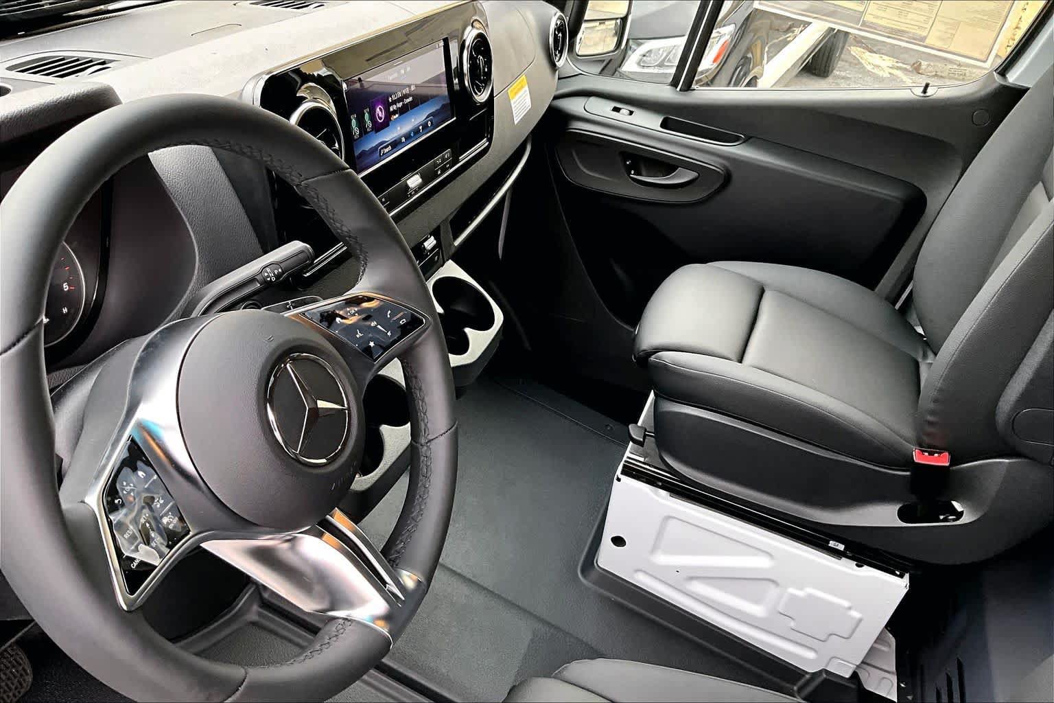 New 2025 Mercedes-Benz Sprinter 2500 image 7