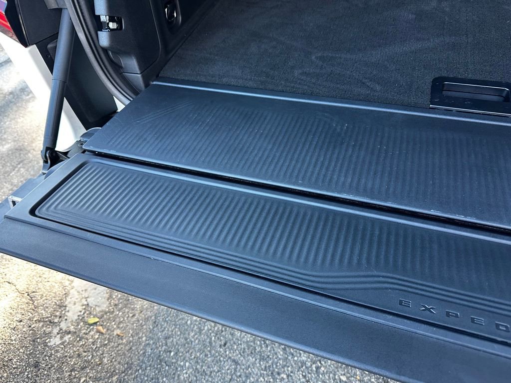 New 2025 Ford Expedition Platinum w/ Platinum Ultimate Package image 48