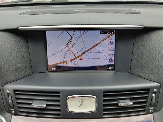 Used 2018 INFINITI Q70 Luxe w/ Sport Package RWD image 11