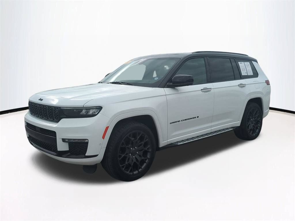 Used 2024 Jeep Grand Cherokee L Summit AWD/4WD image 9