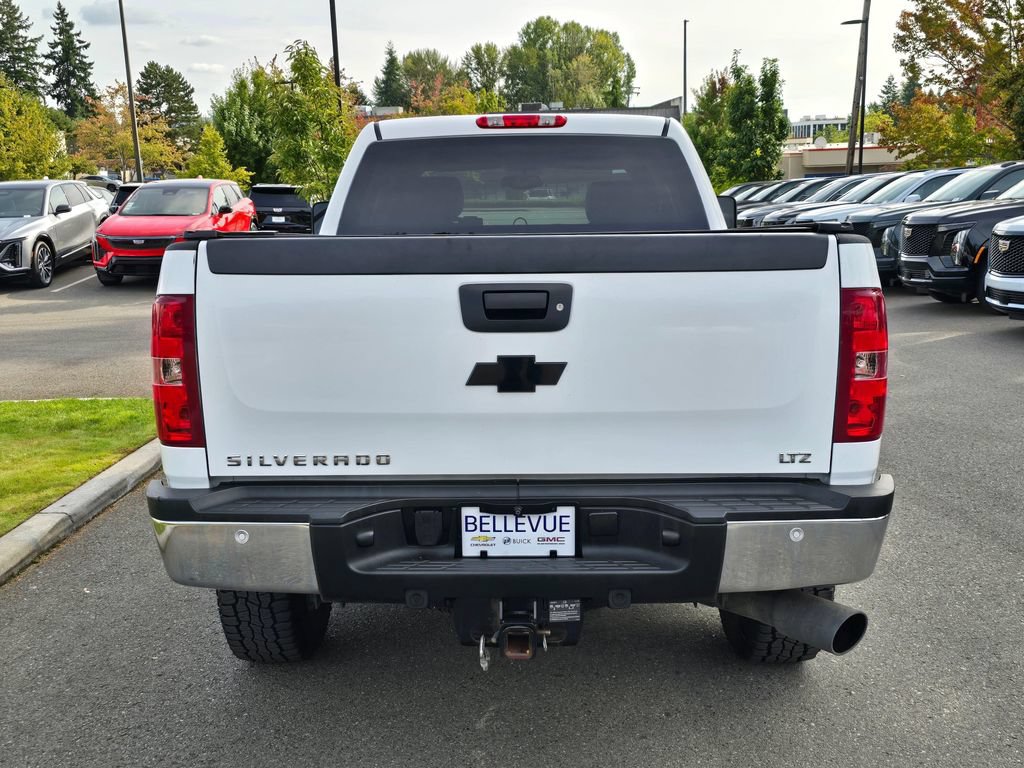 Used 2012 Chevrolet Silverado 2500 LTZ w/ LTZ Plus Package AWD/4WD image 4