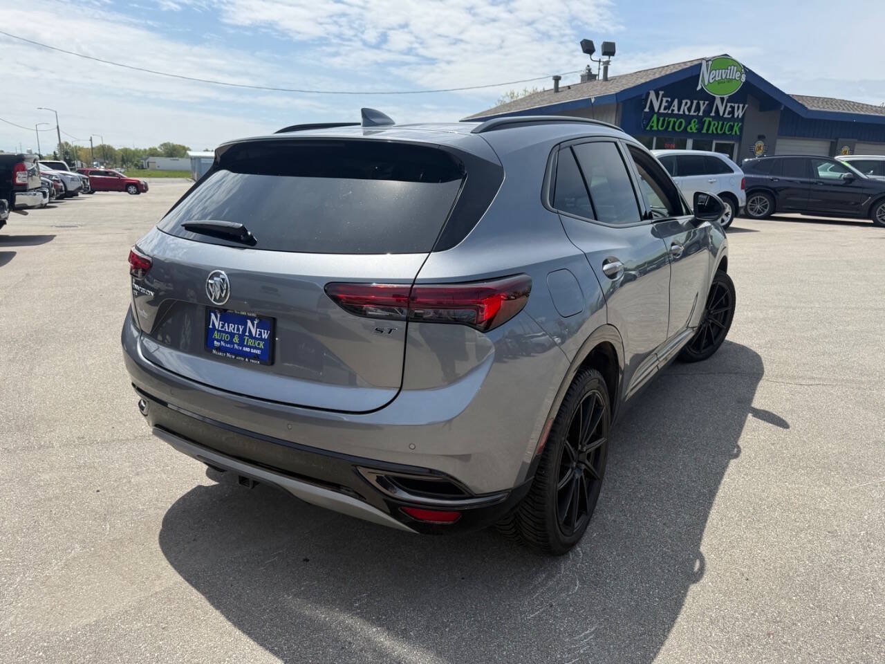 Used 2022 Buick Envision Essence w/ Sport Touring Package AWD/4WD image 8