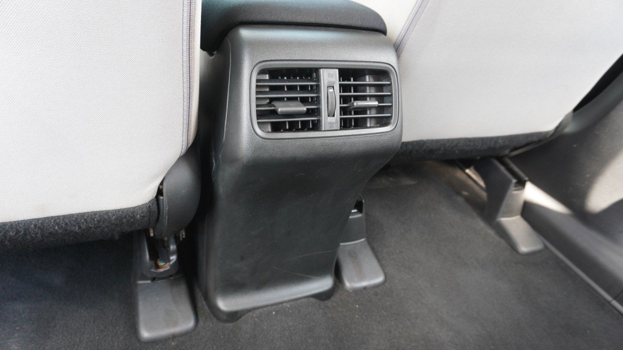 Used 2015 Honda CR-V LX image 31
