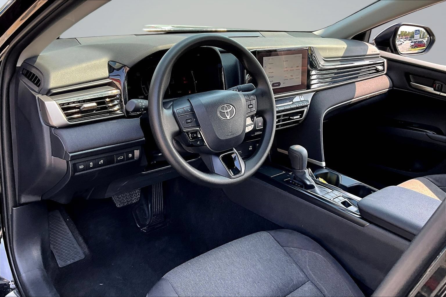 Used 2026 Toyota Camry LE w/ Convenience Package FWD image 12