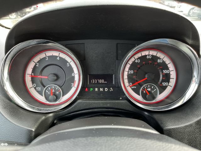 Used 2014 Dodge Grand Caravan SXT image 12