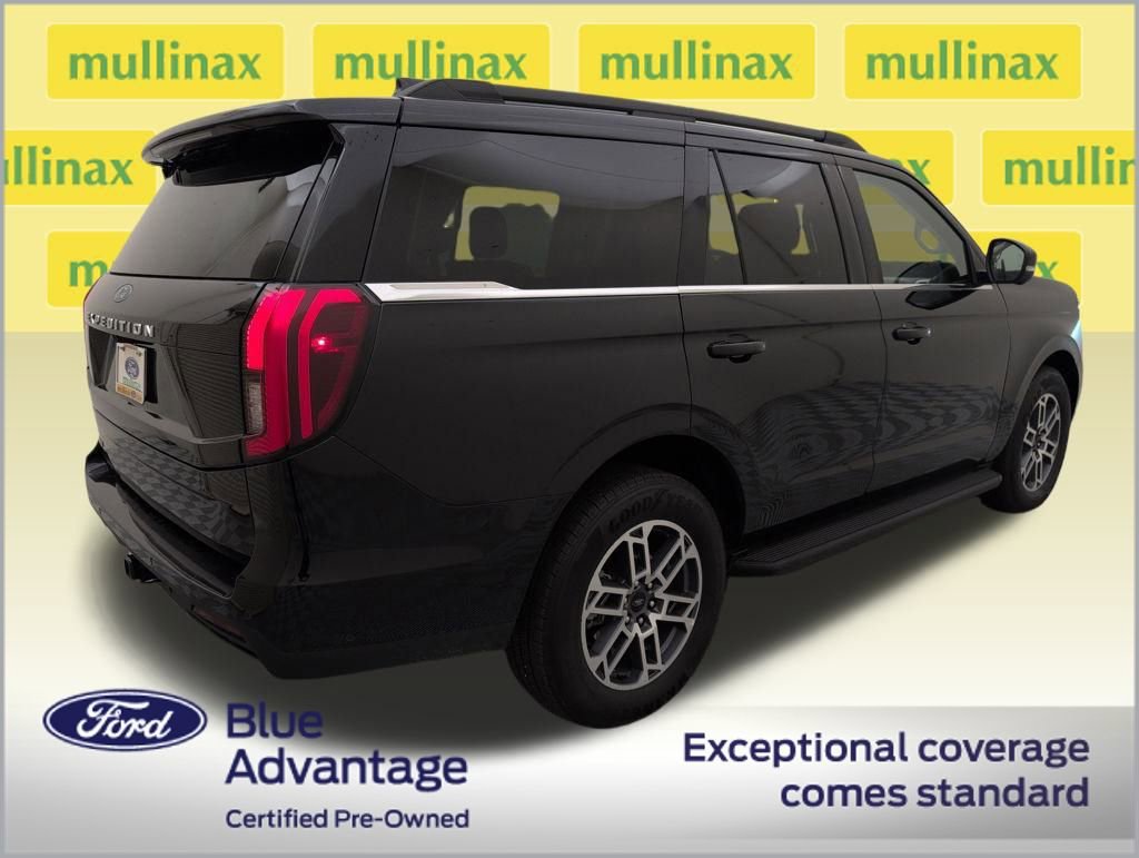Certified 2025 Ford Expedition Active image 4