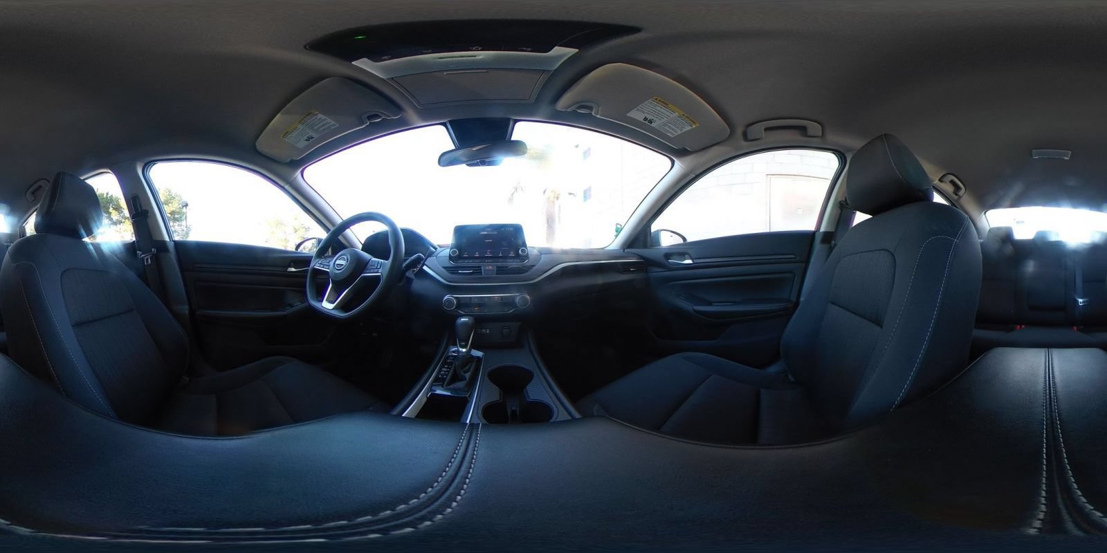 Used 2025 Nissan Altima 2.5 SV FWD image 42