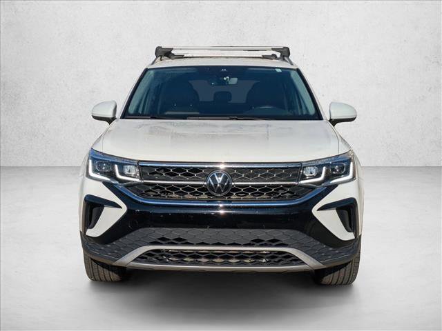 Used 2024 Volkswagen Taos SEL image 2