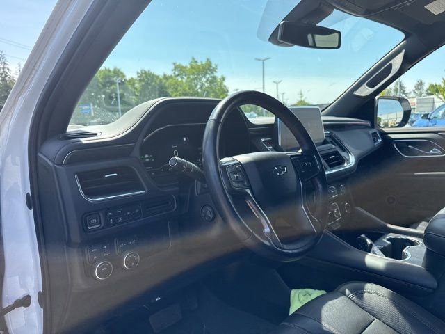 Used 2022 Chevrolet Suburban RST w/ Luxury Package AWD/4WD image 11
