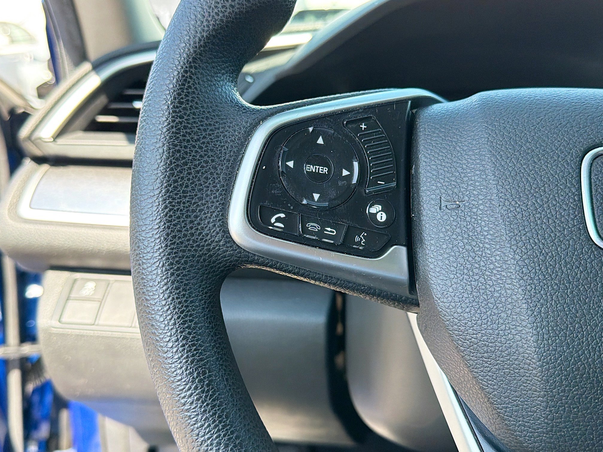 Used 2017 Honda Civic EX-T image 34