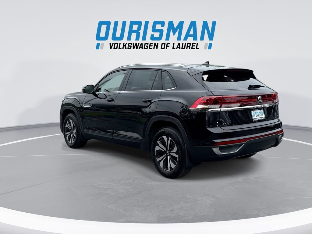 Used 2024 Volkswagen Atlas Cross Sport SE AWD/4WD image 6