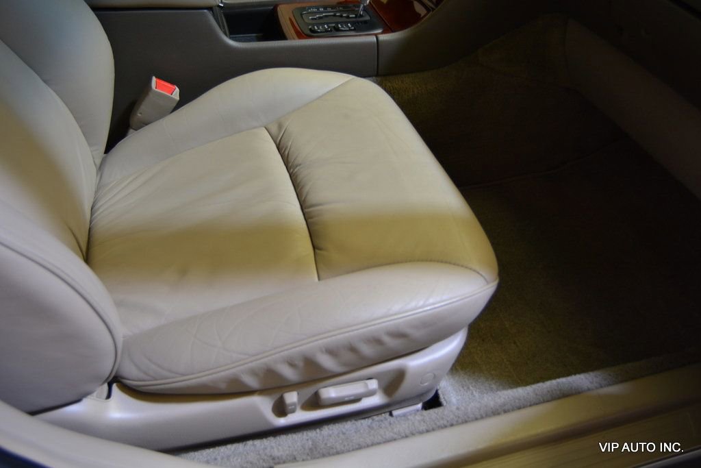 Used 2002 Acura RL image 20