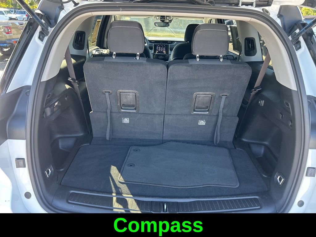 Certified 2023 Jeep Grand Cherokee L Laredo image 31