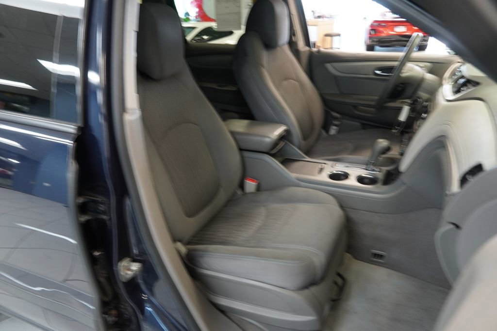 Used 2017 Chevrolet Traverse LS FWD image 26