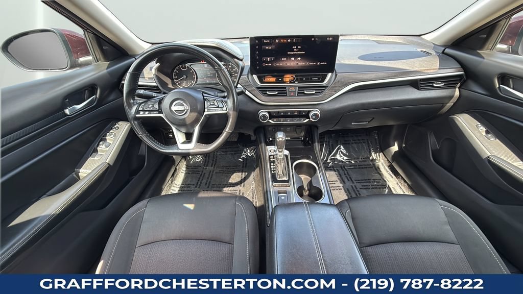 Used 2024 Nissan Altima 2.5 SV w/ SV Premium Package FWD image 14