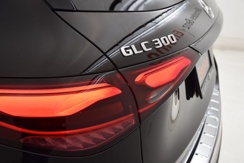 Used 2023 Mercedes-Benz GLC 300 image 13