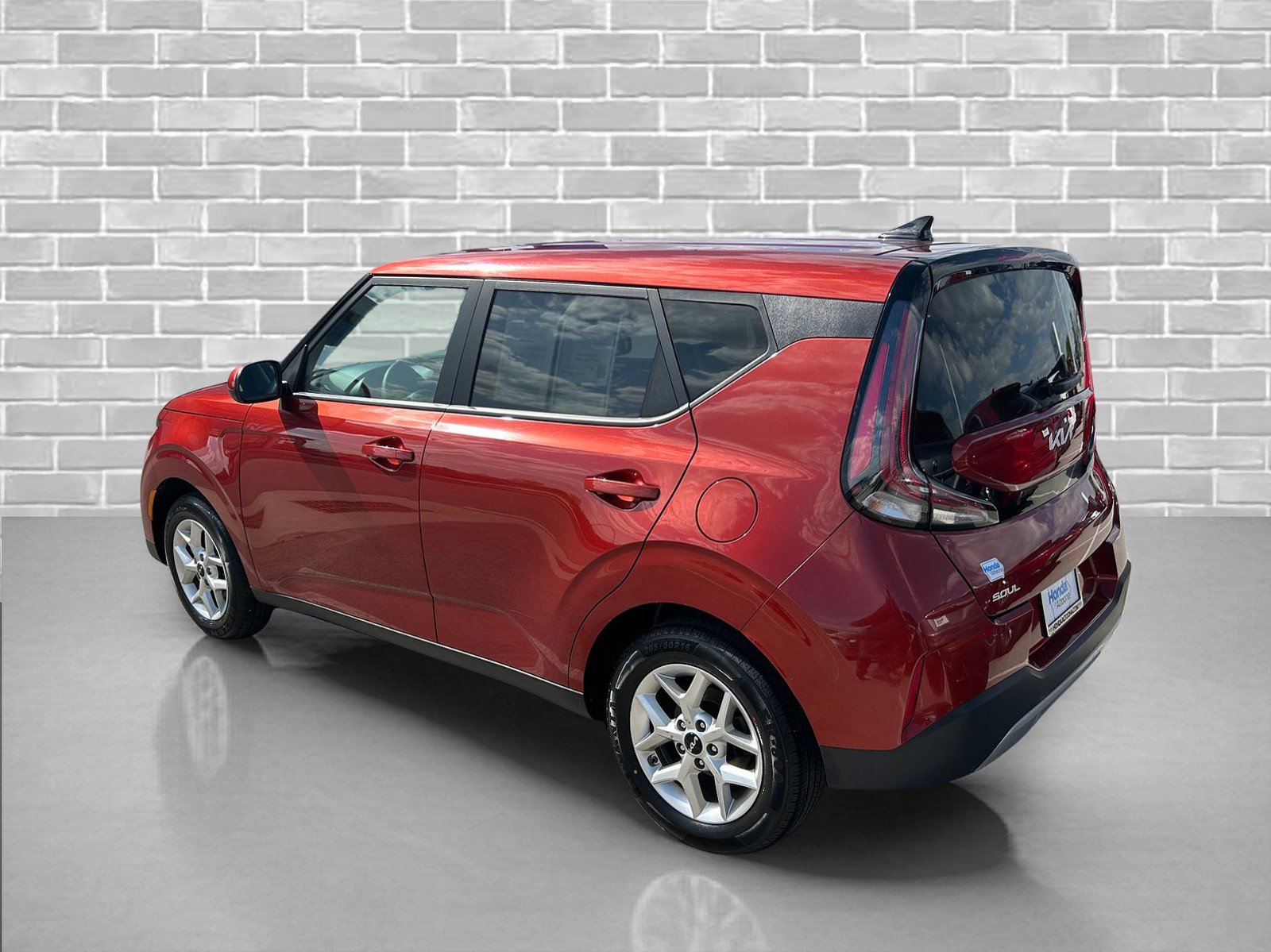 Used 2024 Kia Soul LX w/ Option Group 015 FWD image 3