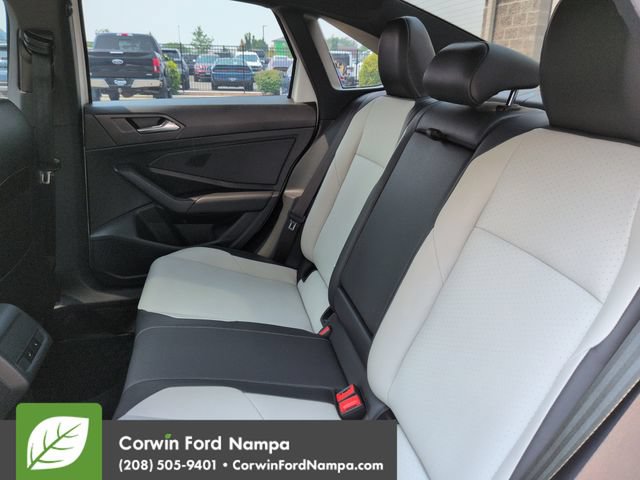Used 2020 Volkswagen Jetta R-Line FWD image 26