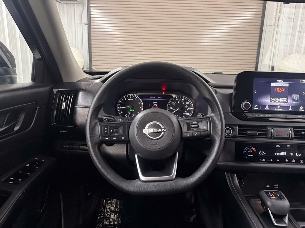 Used 2024 Nissan Pathfinder S FWD image 36