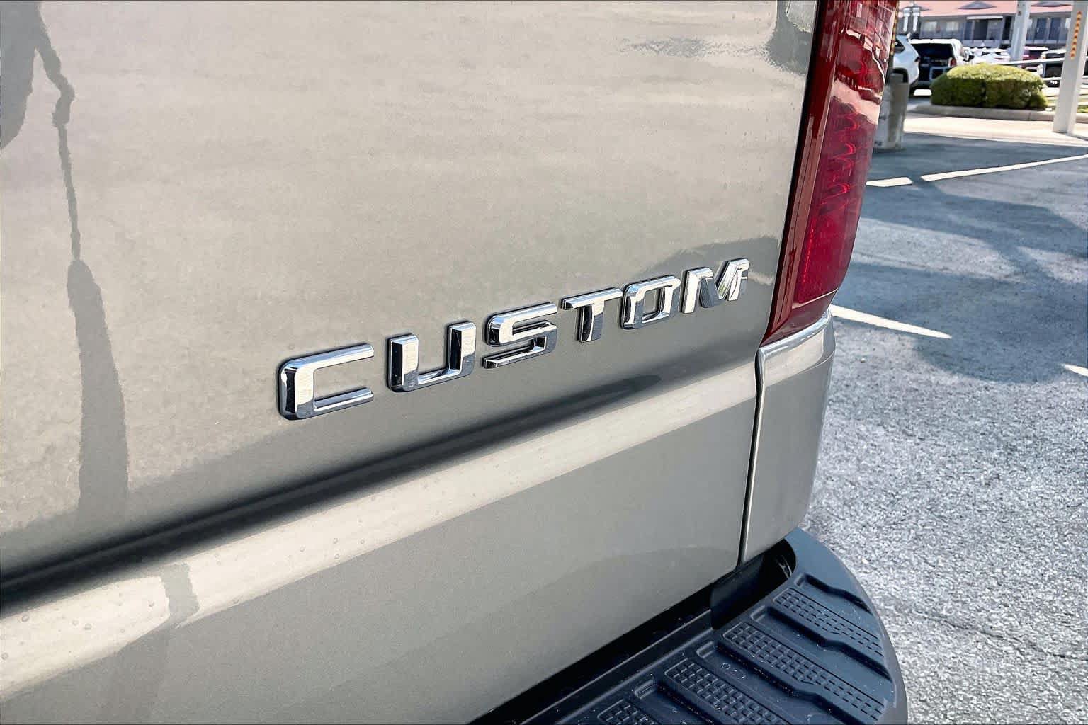 New 2026 Chevrolet Silverado 1500 Custom w/ Turbomax Blackout Package AWD/4WD image 15