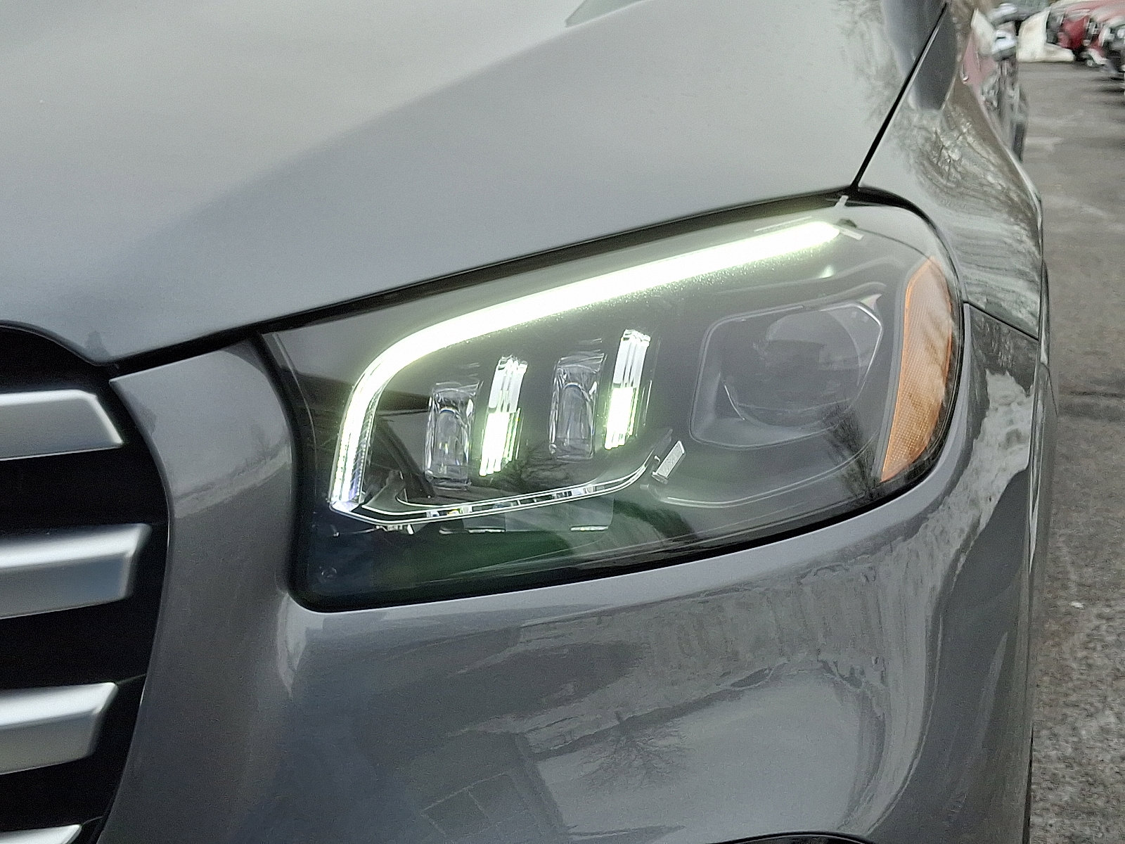 Certified 2025 Mercedes-Benz GLS 450 4MATIC image 9