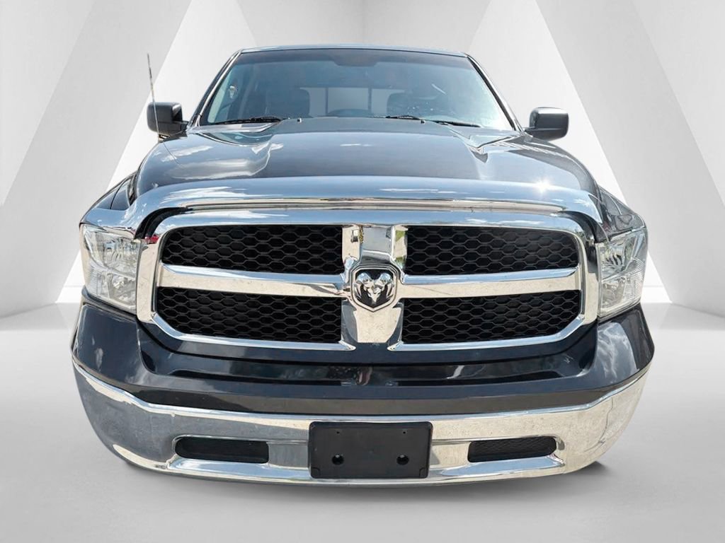 Used 2020 RAM 1500 Classic SLT AWD/4WD image 2