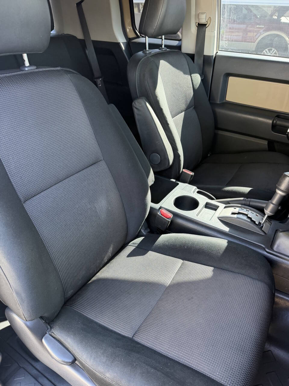 Used 2011 Toyota FJ Cruiser 4WD w/ Upgrade Pkg image 11