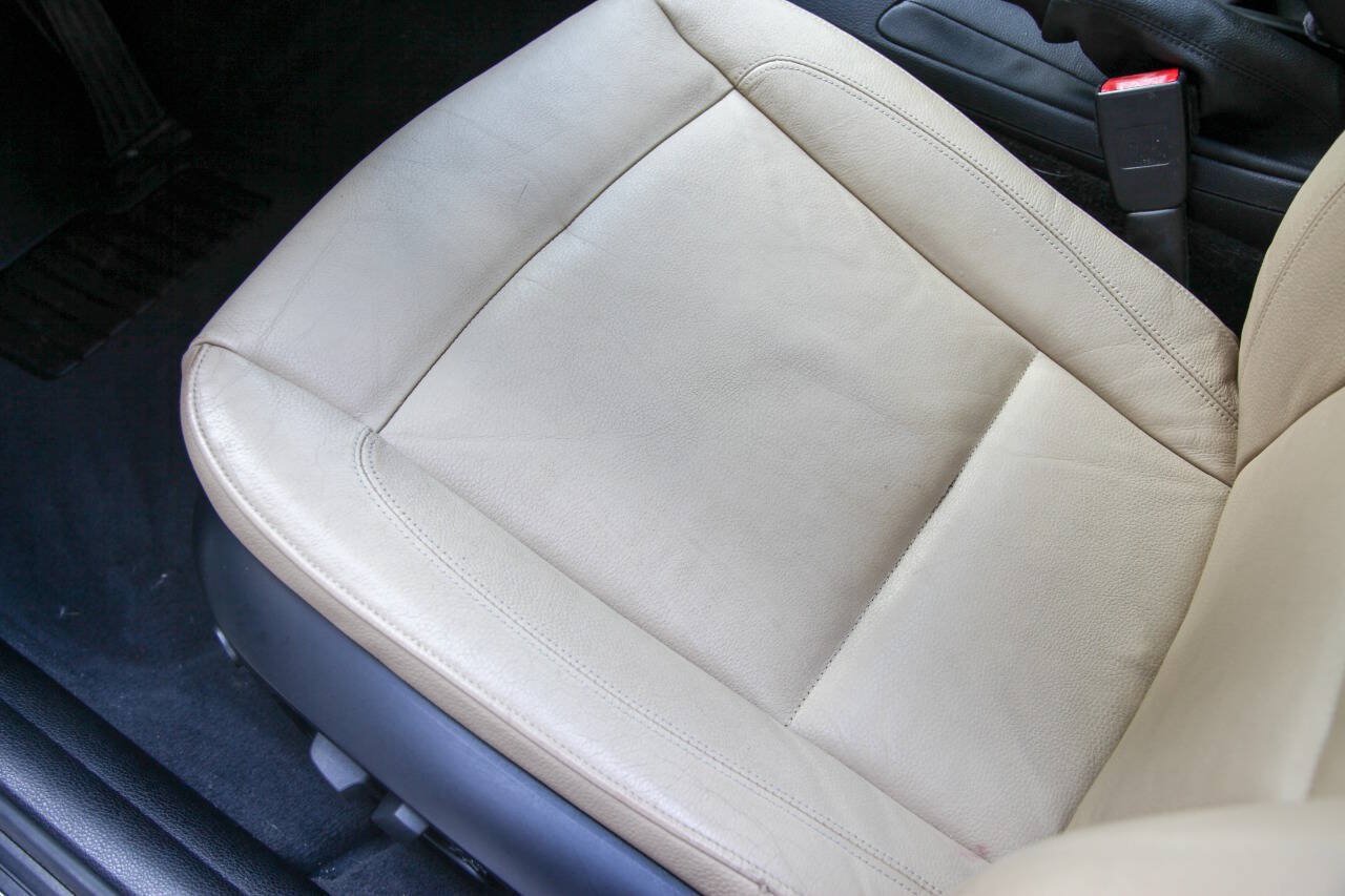 Used 2011 BMW 128i Coupe RWD image 29