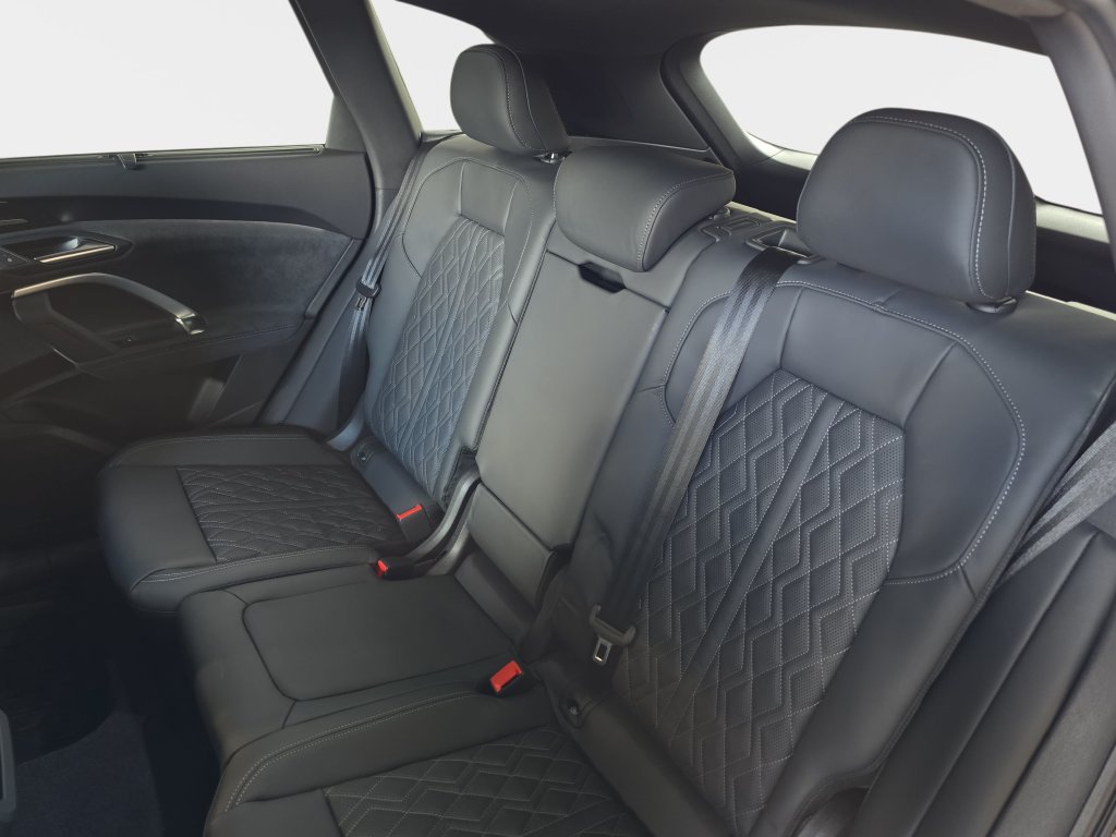 New 2026 Audi SQ5 Prestige AWD/4WD image 13