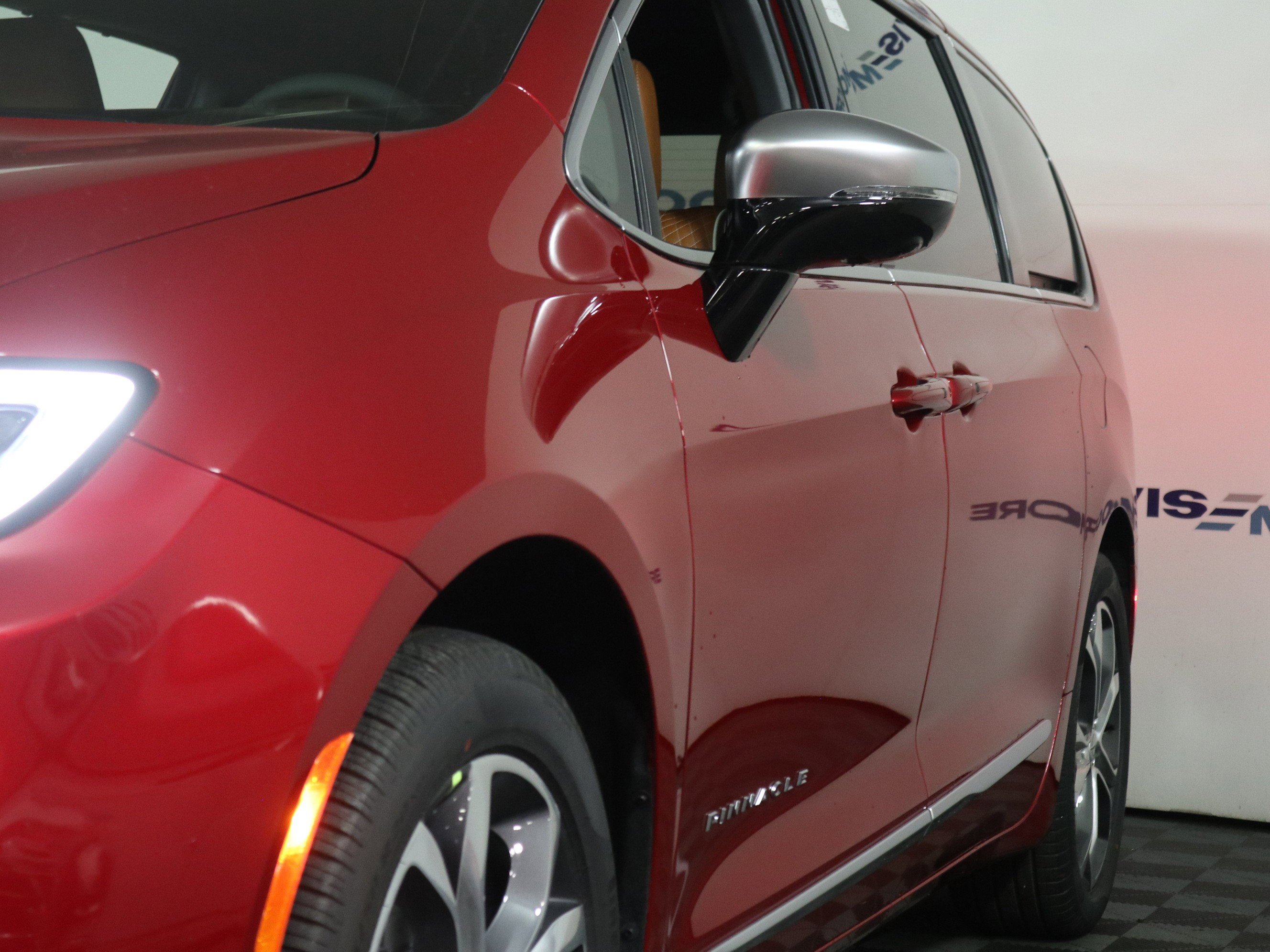 New 2026 Chrysler Pacifica Pinnacle image 12