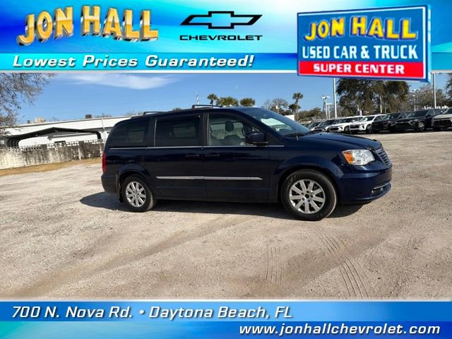 Used 2014 Chrysler Town & Country Touring image 17