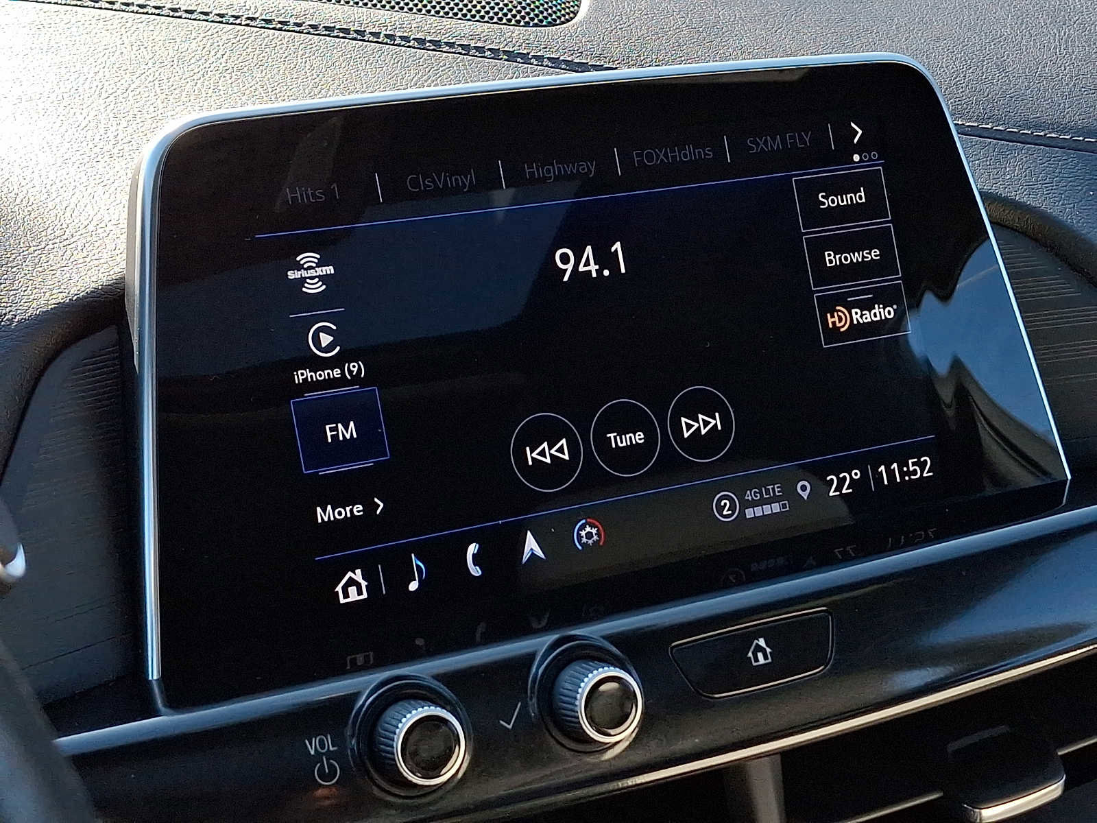 Certified 2023 Cadillac CT4 Luxury w/ Sun And Sound Package image 29