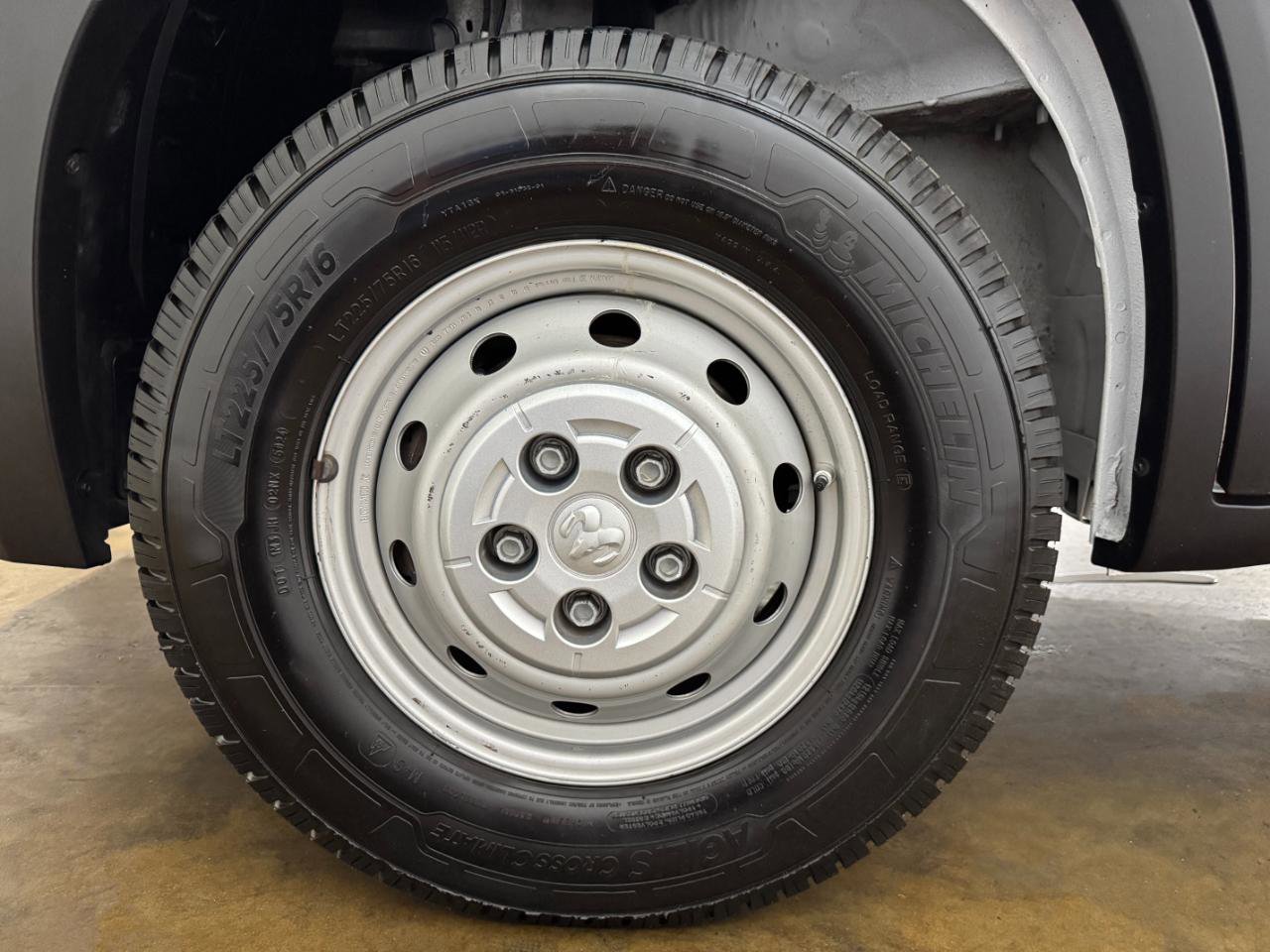 Used 2022 RAM ProMaster 2500 w/ Convenience Group image 64