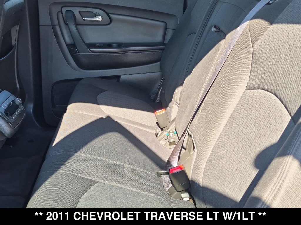 Used 2011 Chevrolet Traverse LT AWD/4WD image 3