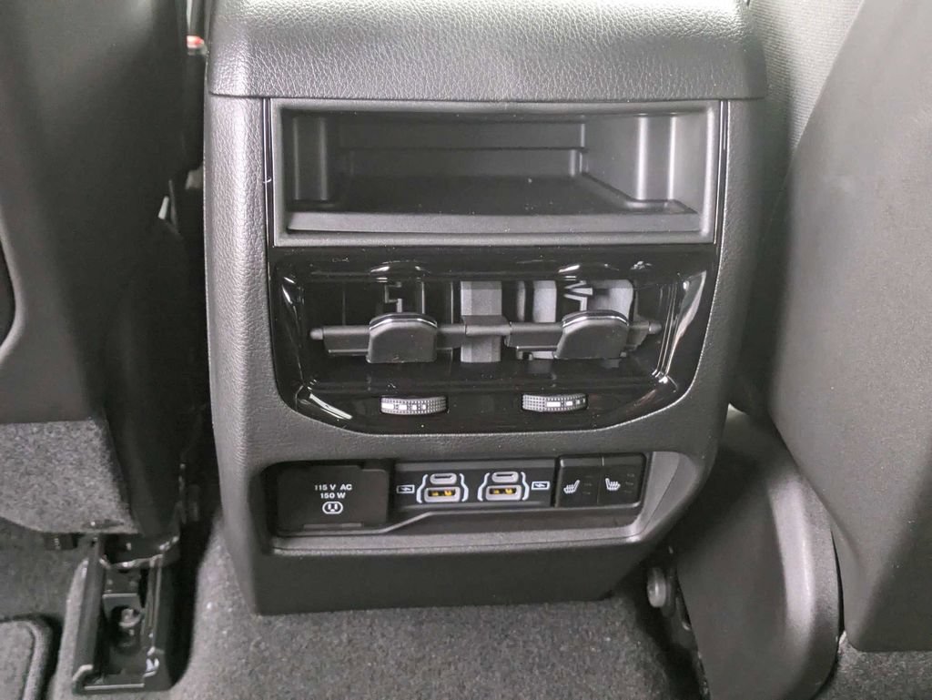 New 2024 Jeep Grand Cherokee Overland w/ Advanced Protech Group III AWD/4WD image 30