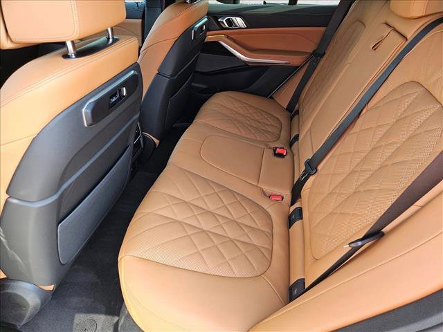 Used 2026 BMW X5 sDrive40i w/ M Sport Package RWD image 17