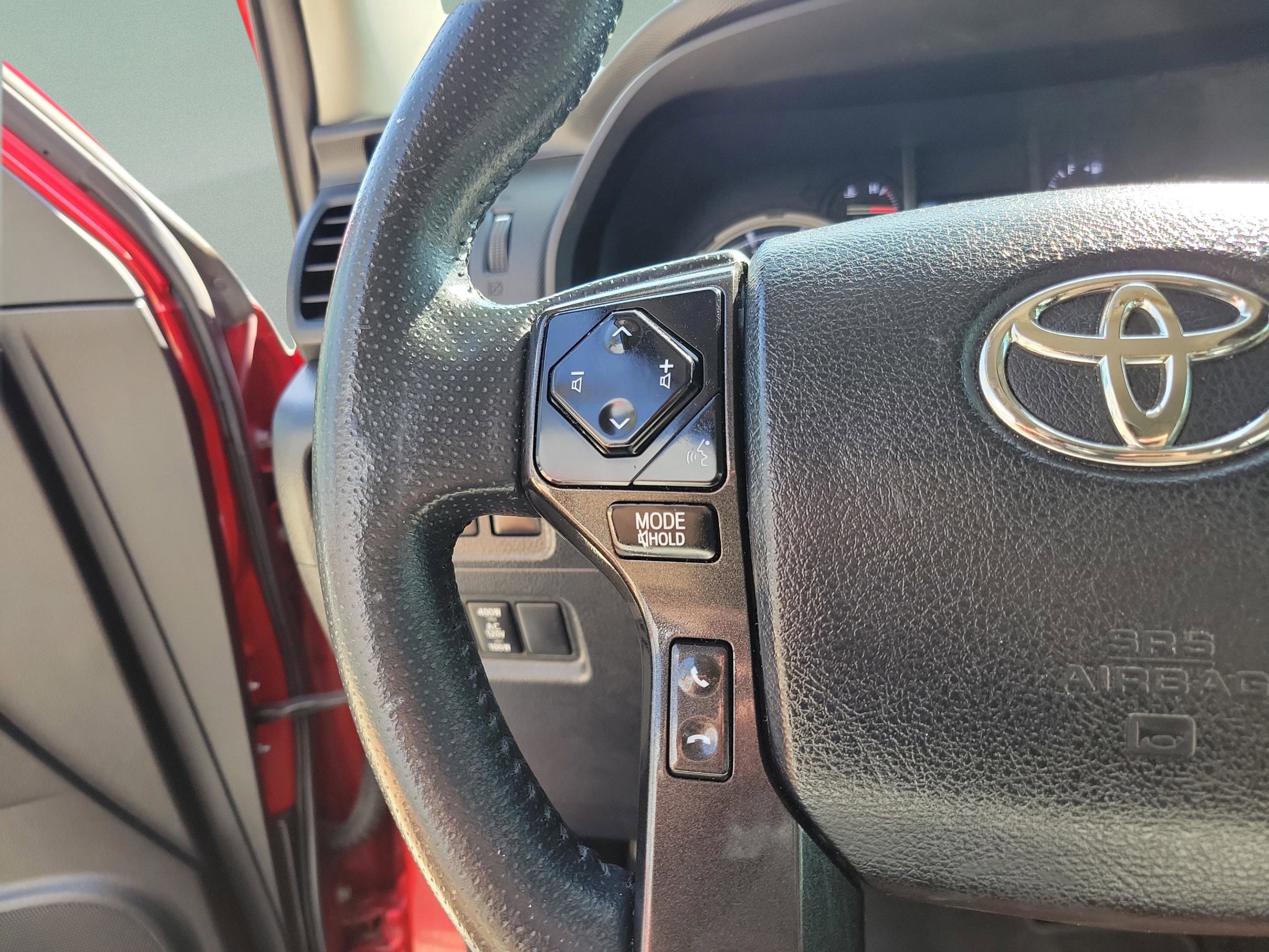 Used 2021 Toyota 4Runner TRD Off-Road Premium AWD/4WD image 23
