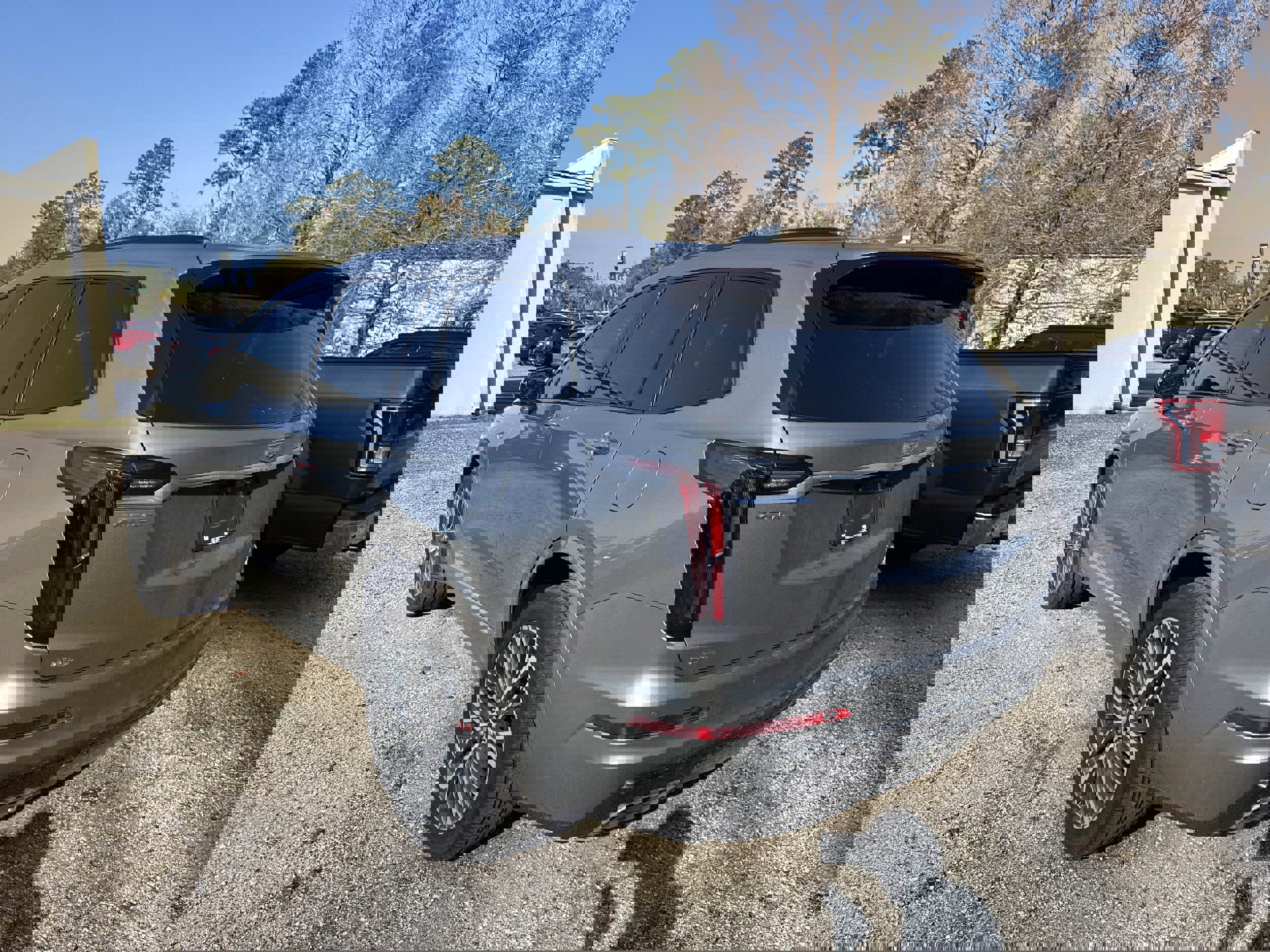 Certified 2024 Cadillac XT6 Sport w/ Technology Package image 4