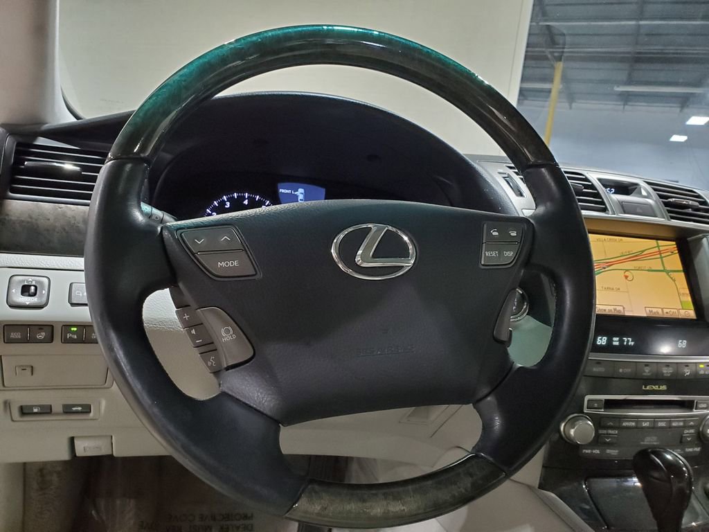 Used 2011 Lexus LS 460 AWD w/ Luxury Value Edition image 25