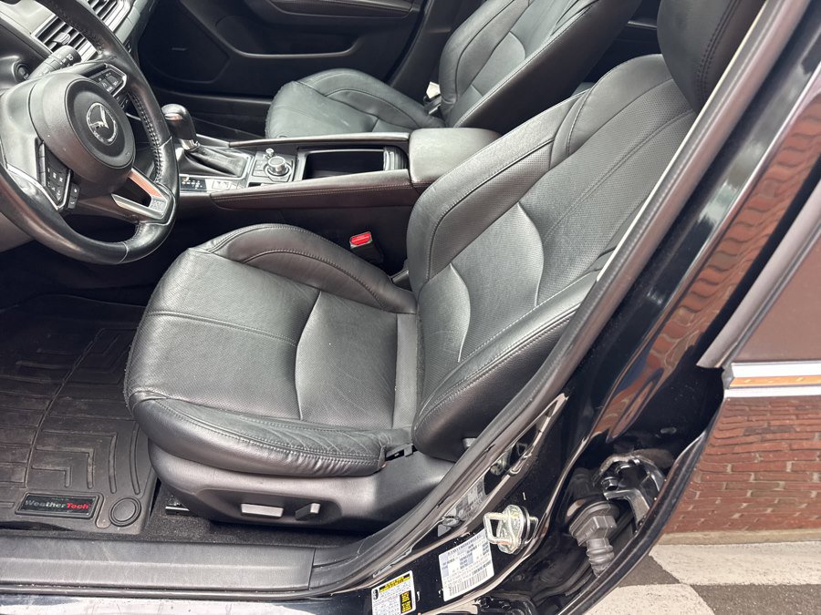 Used 2017 MAZDA MAZDA3 Grand Touring image 17