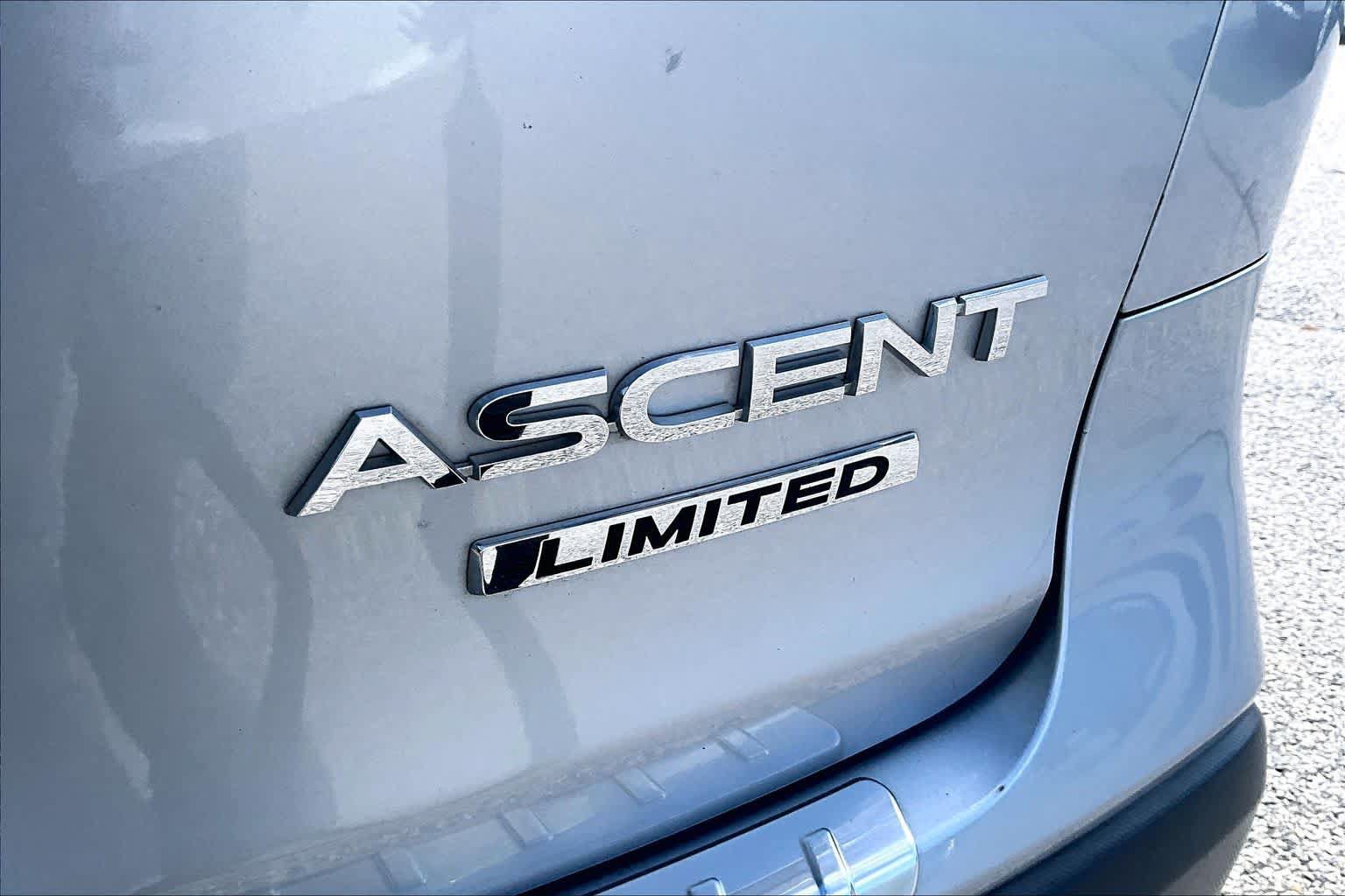 Used 2022 Subaru Ascent Limited w/ Technology Package AWD/4WD image 10