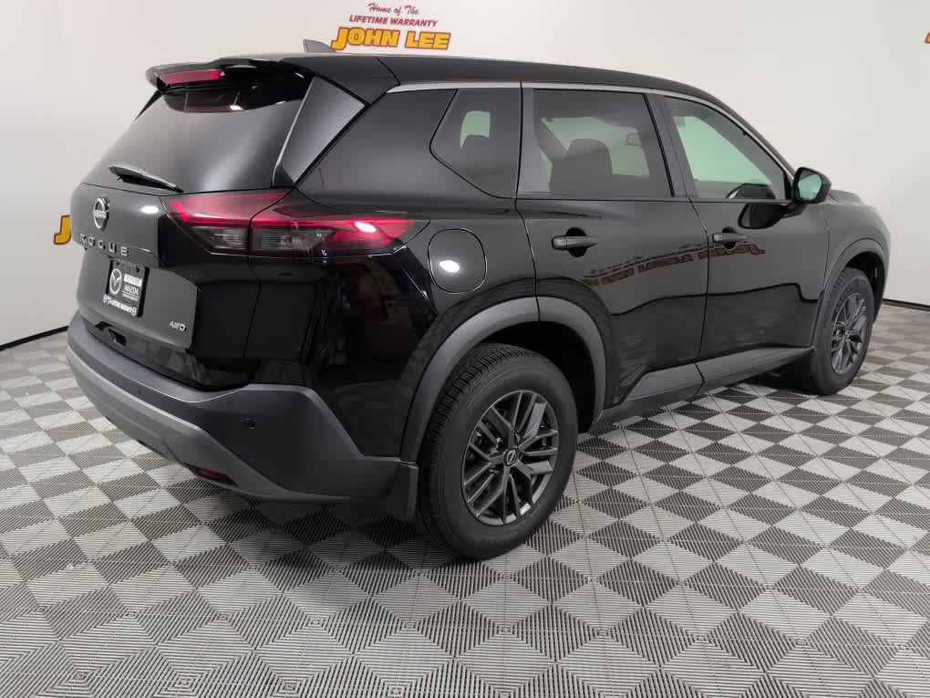 Used 2023 Nissan Rogue S AWD/4WD image 7