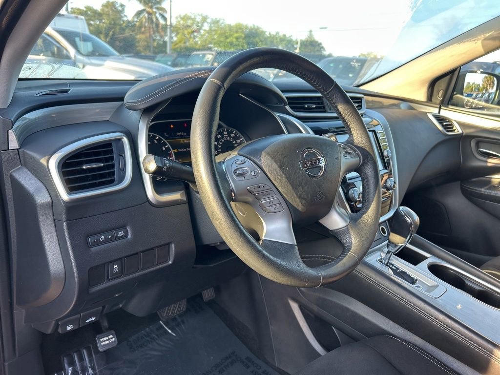 Used 2018 Nissan Murano SV image 10