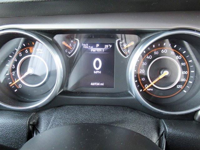 Used 2018 Jeep Wrangler Unlimited Sport image 22