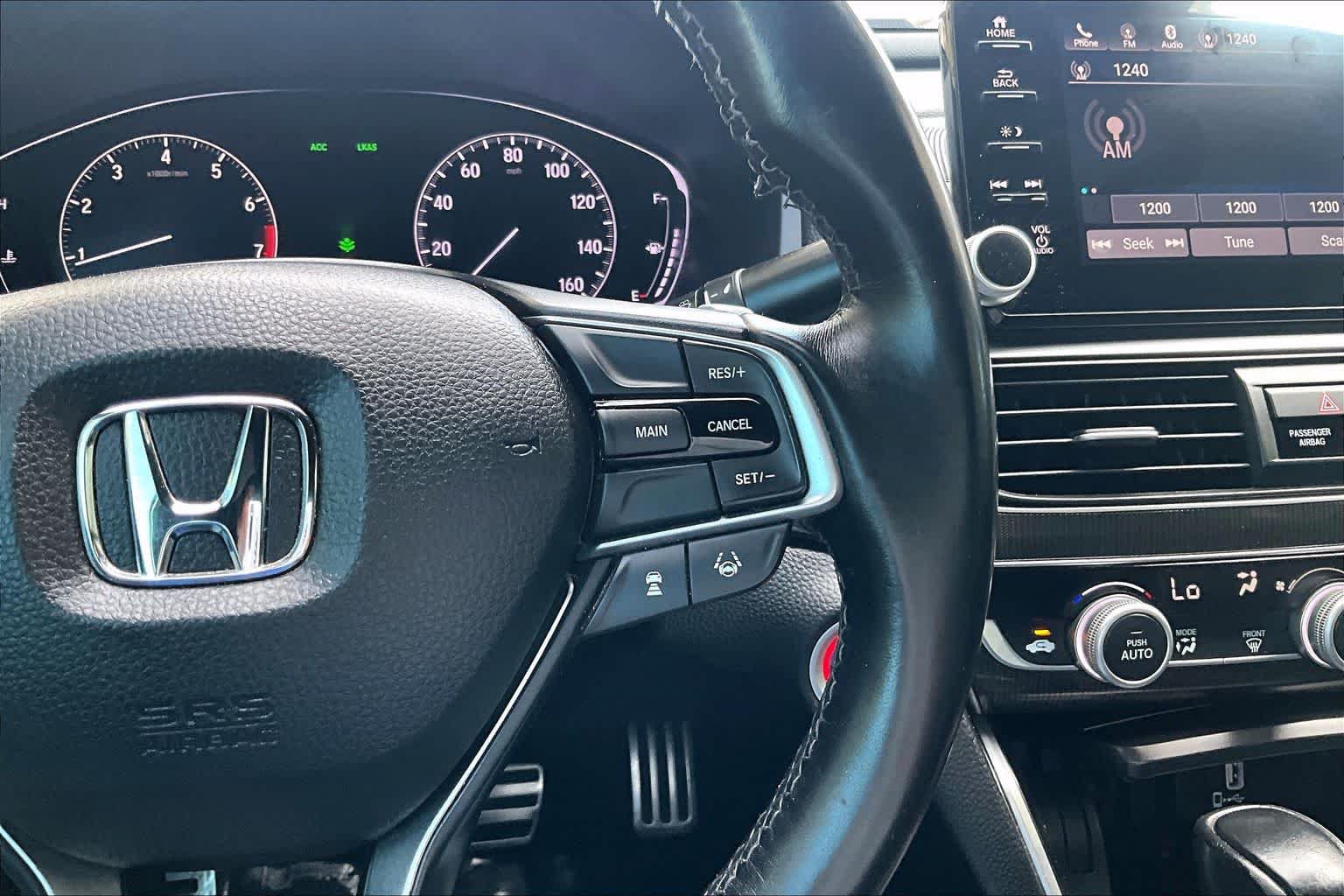 Used 2018 Honda Accord Sport image 25