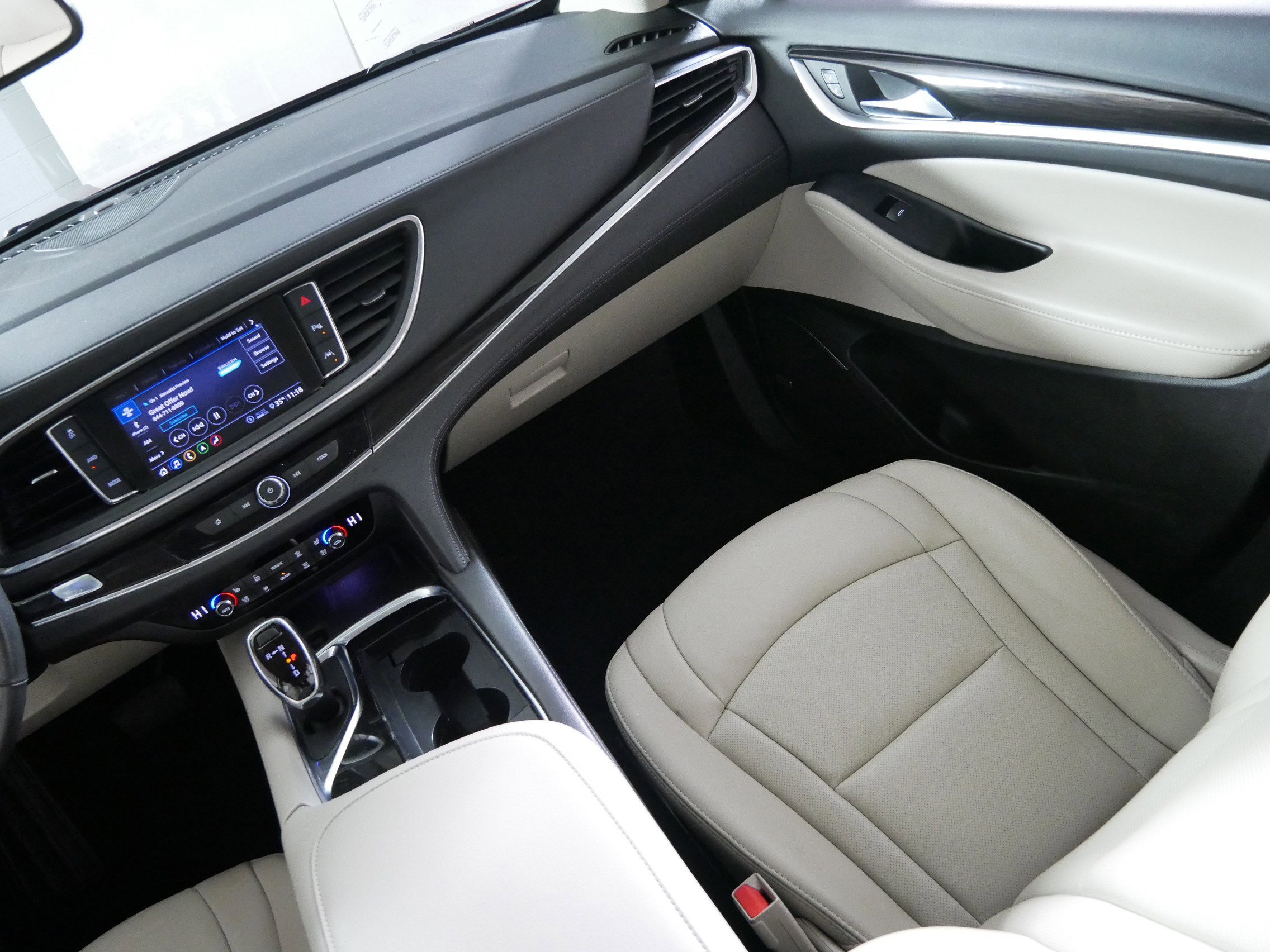 Certified 2020 Buick Enclave Premium w/ Sun and Sites Package image 11