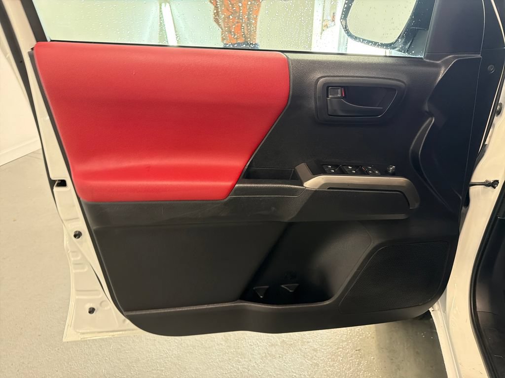 Used 2023 Toyota Tacoma SR5 RWD image 12