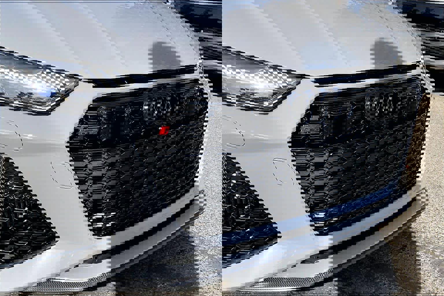 Used 2025 Audi RS 7 Performance image 32