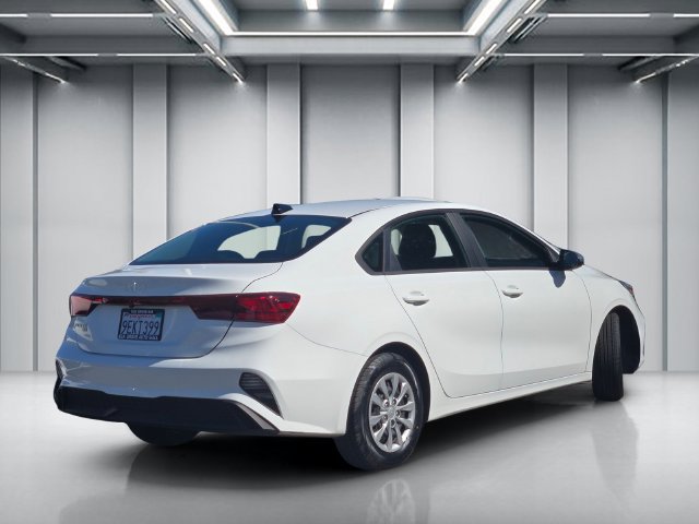 Used 2023 Kia Forte LX FWD image 4